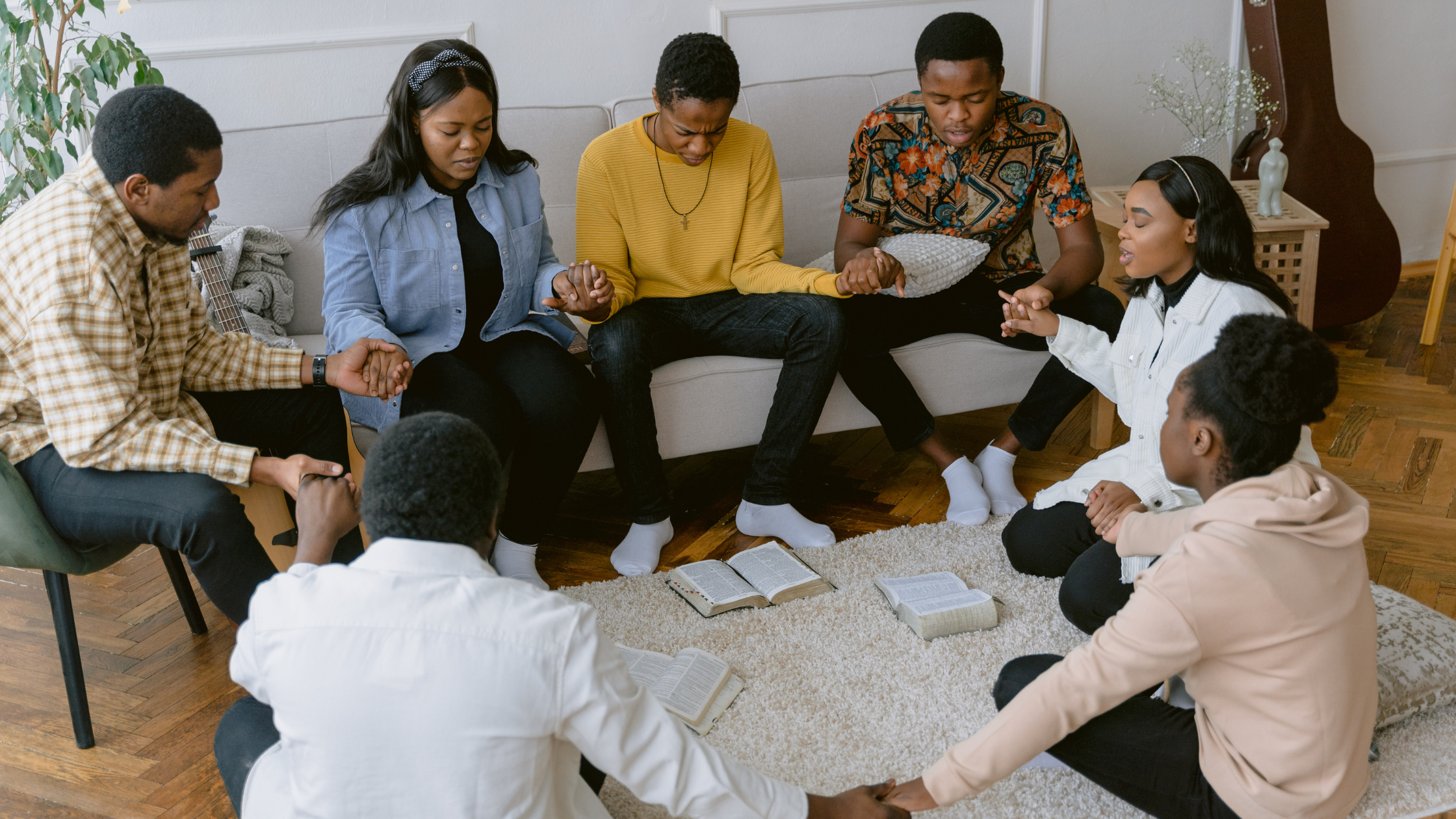 Lectio Divina en Familia: Un Tesoro para Escuchar a Dios en el Hogar